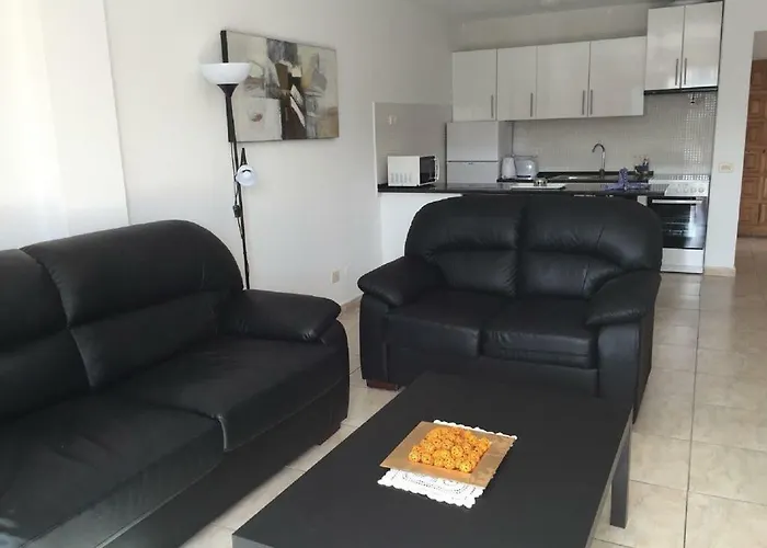 Апартаменти Garden City, San Eugenio *