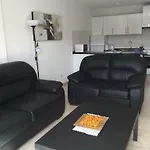 Апартаменти Garden City, San Eugenio *