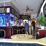 Garden City, San Eugenio Апартаменти *